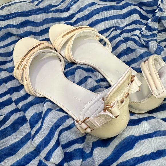 Balenciaga Leather Sandals 38 Ivory Color with Gold Tone Hardware GUC - Picture 13 of 15